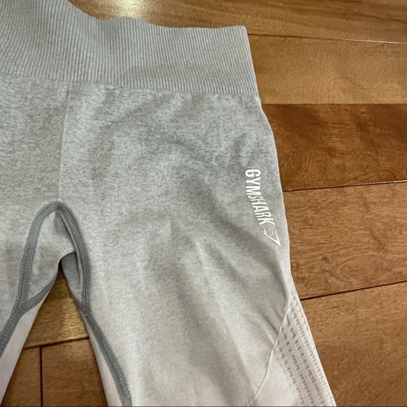 Gymshark ombré leggings SOLD - Picture 2 of 7